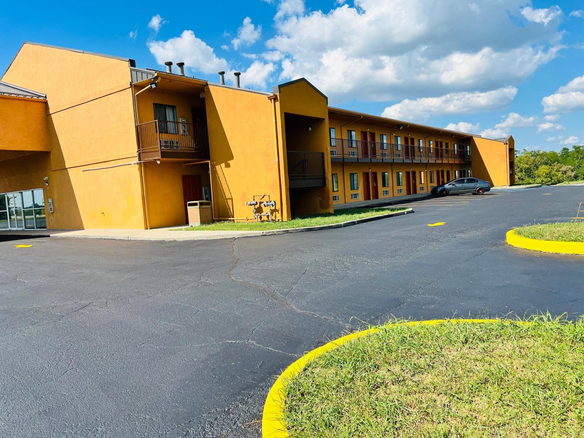 Value Stays By Oyo I-64 Winchester Exterior photo