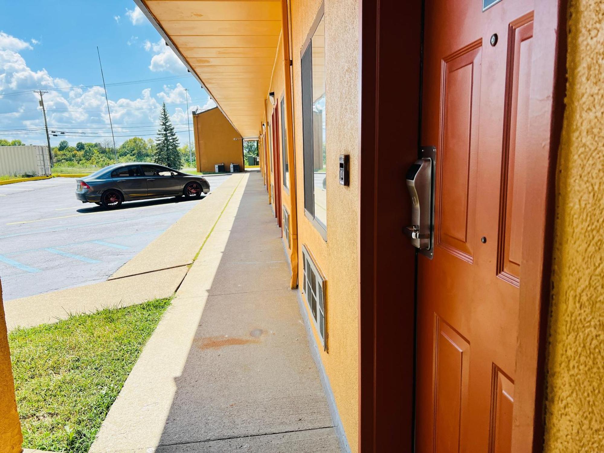 Value Stays By Oyo I-64 Winchester Exterior photo